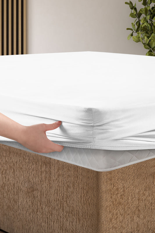 Creative Home Bed Sheets Fitted Sheet Set including 1 Fitted Sheet 2 Pillowcases 3 pcs Set - White bed sheets on a bed in a bedroom with a lamp and plant, BS-FC-FSS-White-Q,BS-FC-FSS-White-K