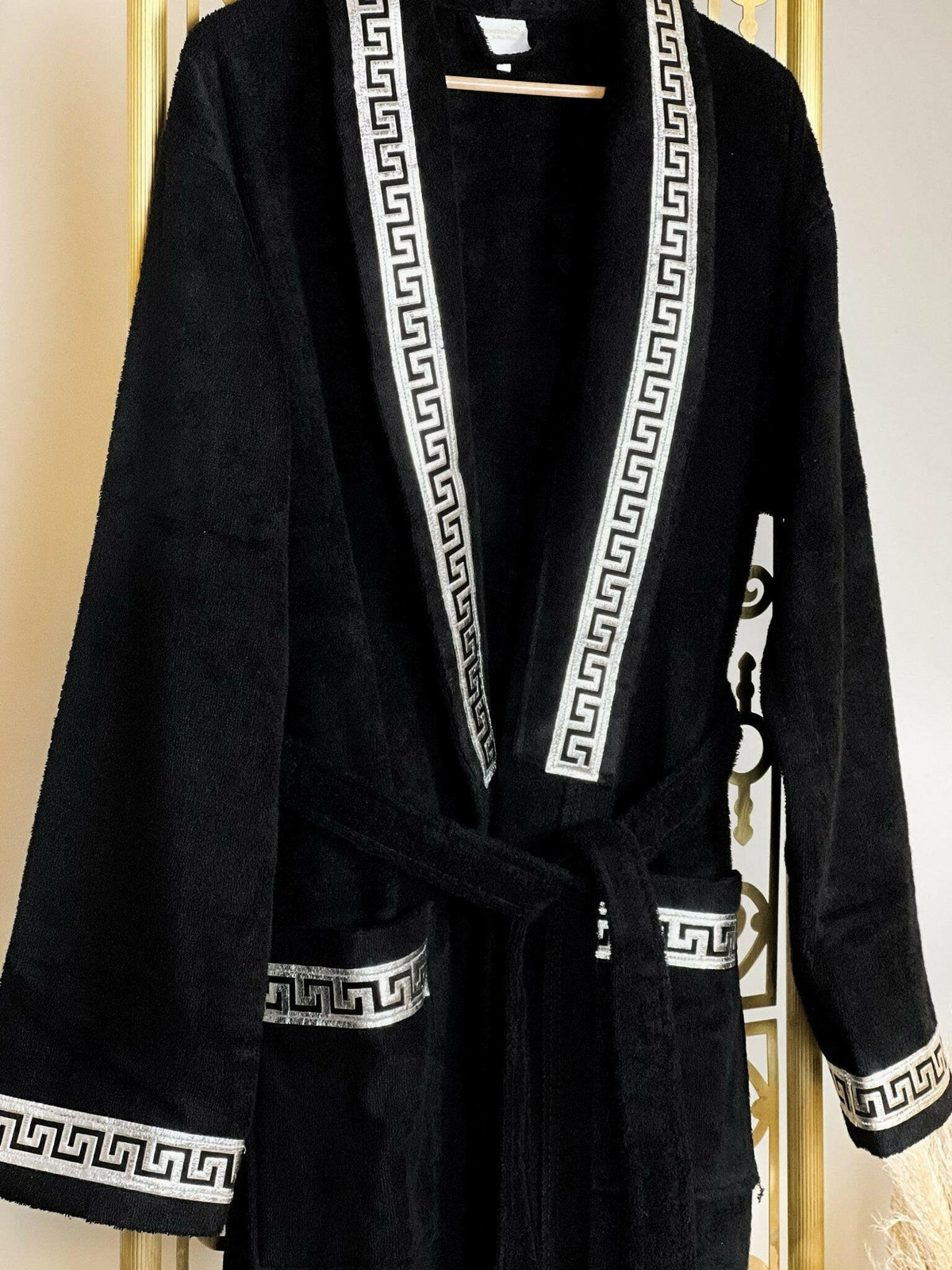 Silver Bath Robe Anka Black & Silver Greek Key Men's Bathrobe Set, Luxury Robe & Gown