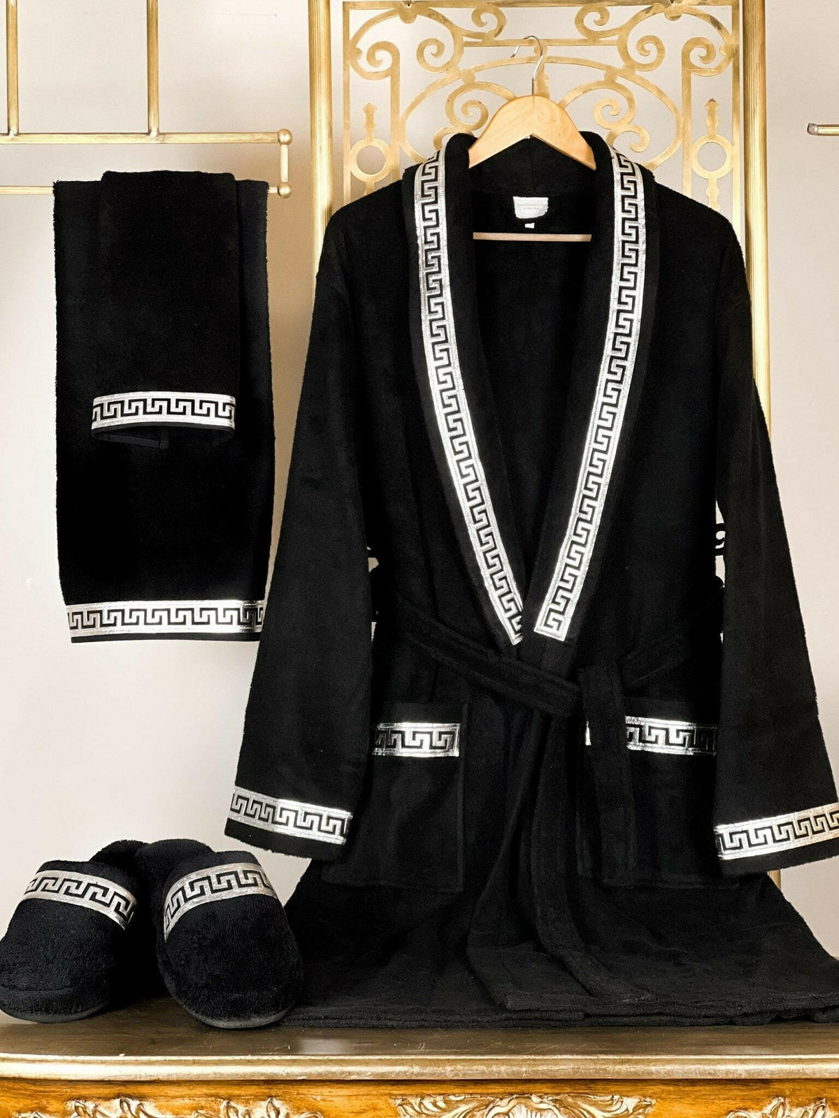Anka Black & Silver Greek Key Men's Bathrobe Set, Luxury Robe & Gown