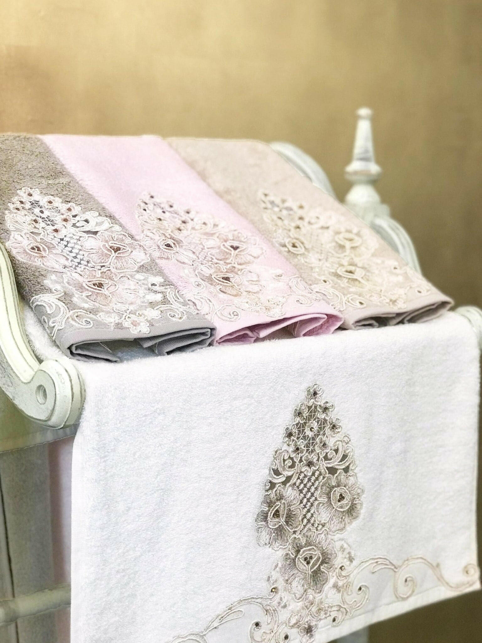 Gonca Floral Embroidery Lace 4 Piece Colored Decorative Towel Set