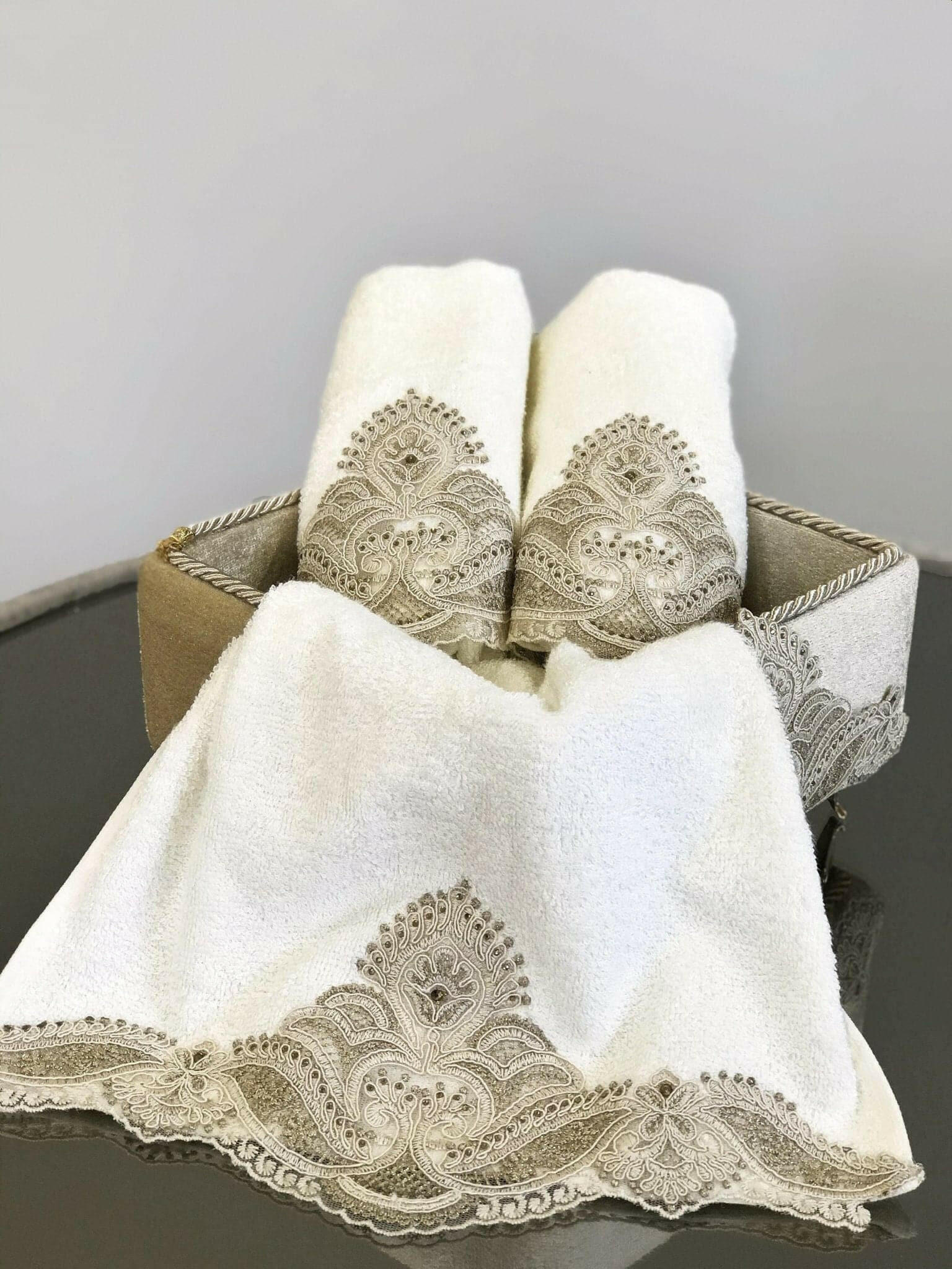Mesi Towel Box Set - creativehome-designs