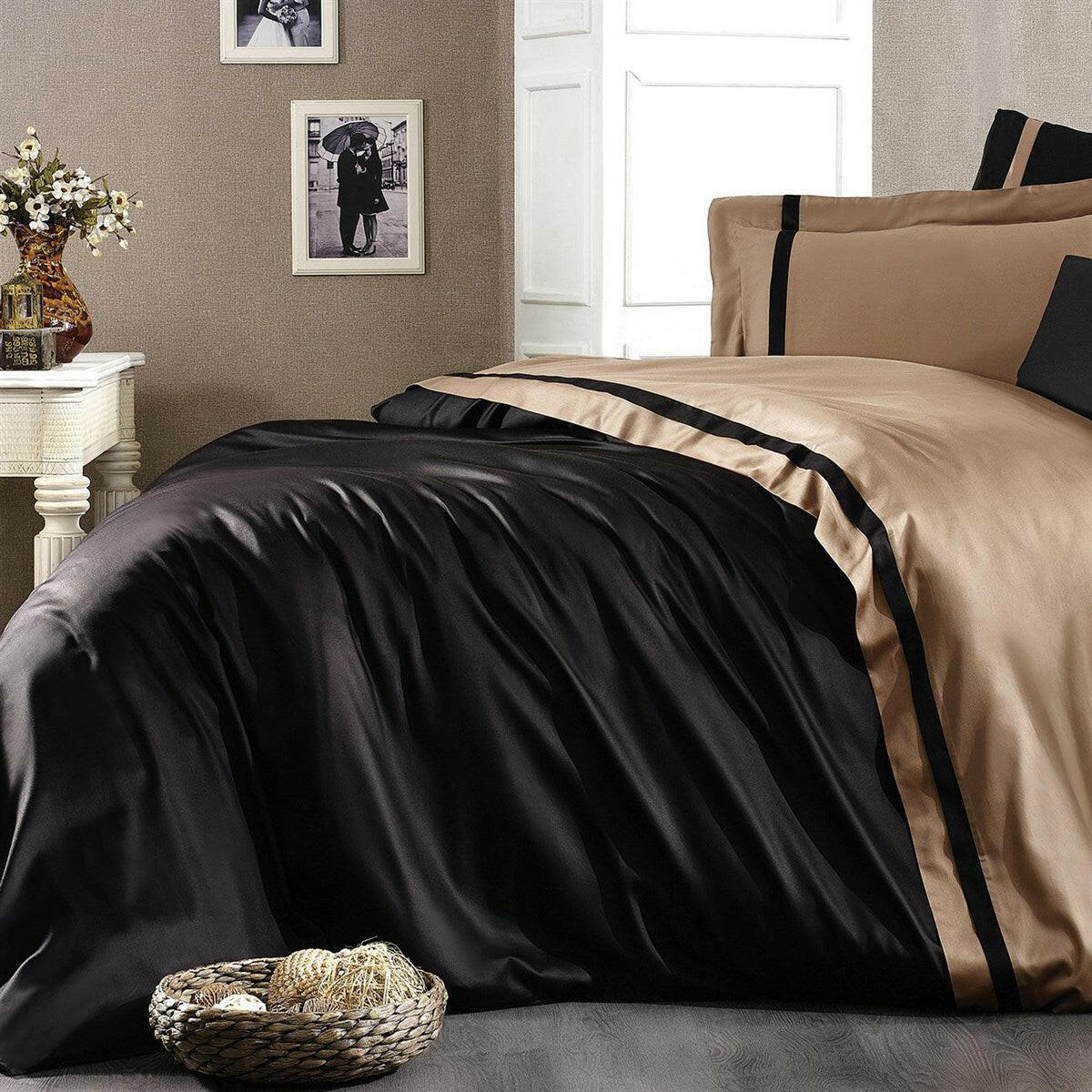 Mira Black & Gold 6 Pieces Duvet Cover, Luxury & Modern Bedding Linen