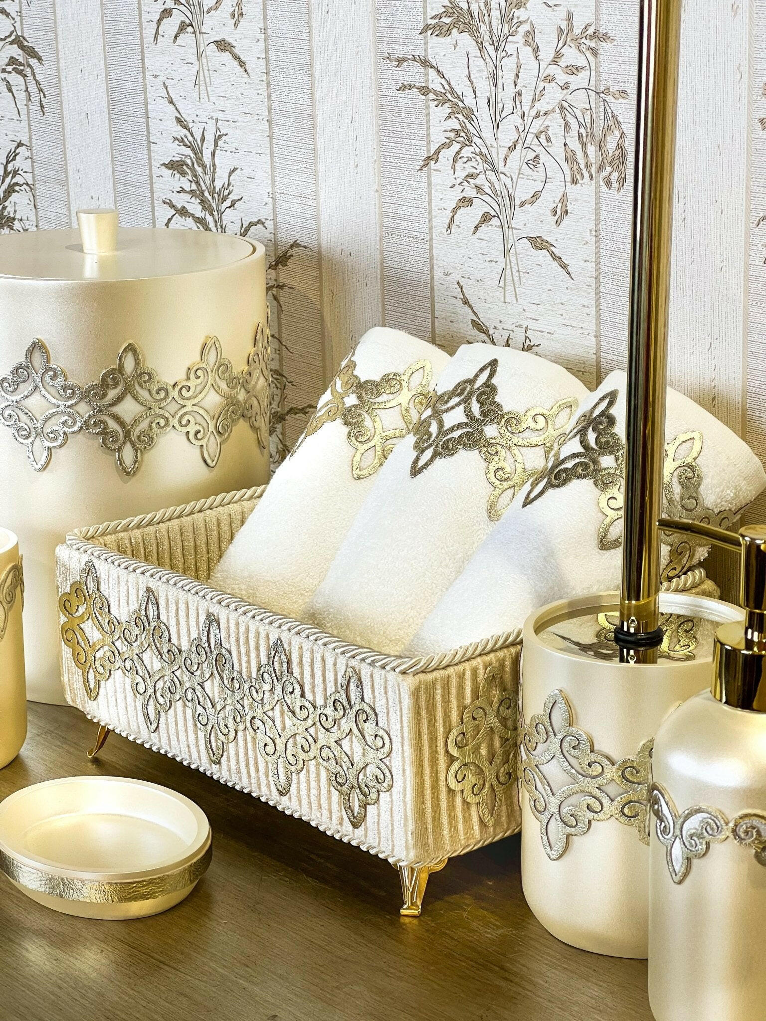 Glamorous deals Luxury Crinkled Gold Bathroom Accessories Set